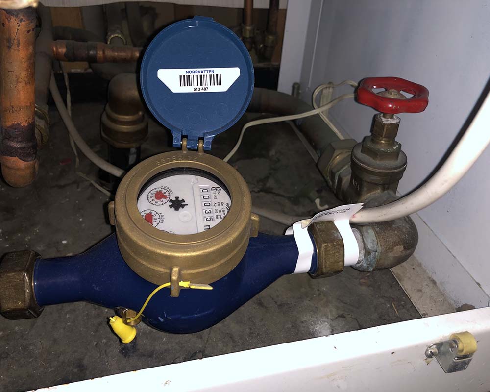 Nya backventiler & vattenmätare i kontor, Saltsjöbaden Nacka